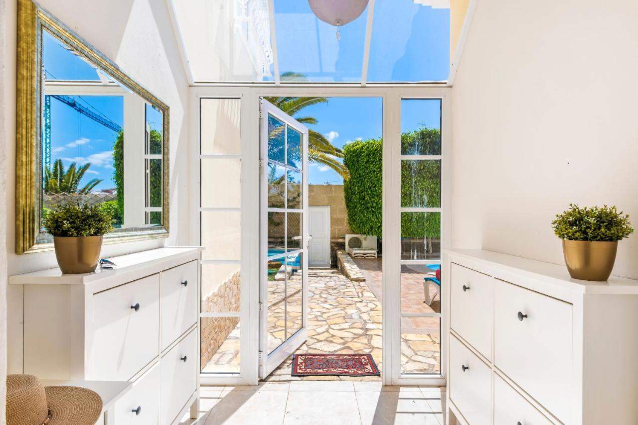 Beautiful Villa Anna With Heated Pool Costa Adeje  Exterior foto